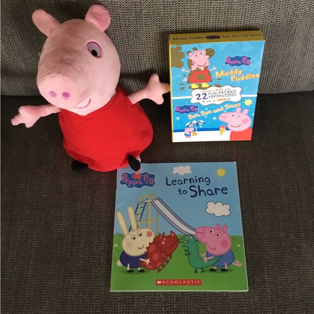 Peppa Pig Hug-n-Oink Talking Plush & Book & DVD Bundle